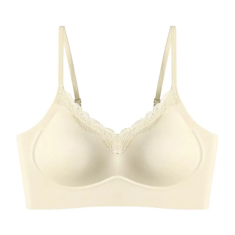 Women's lingerie for small busts enhancing and enlarging the appearance of flat chest thickened seamless design gathering sid