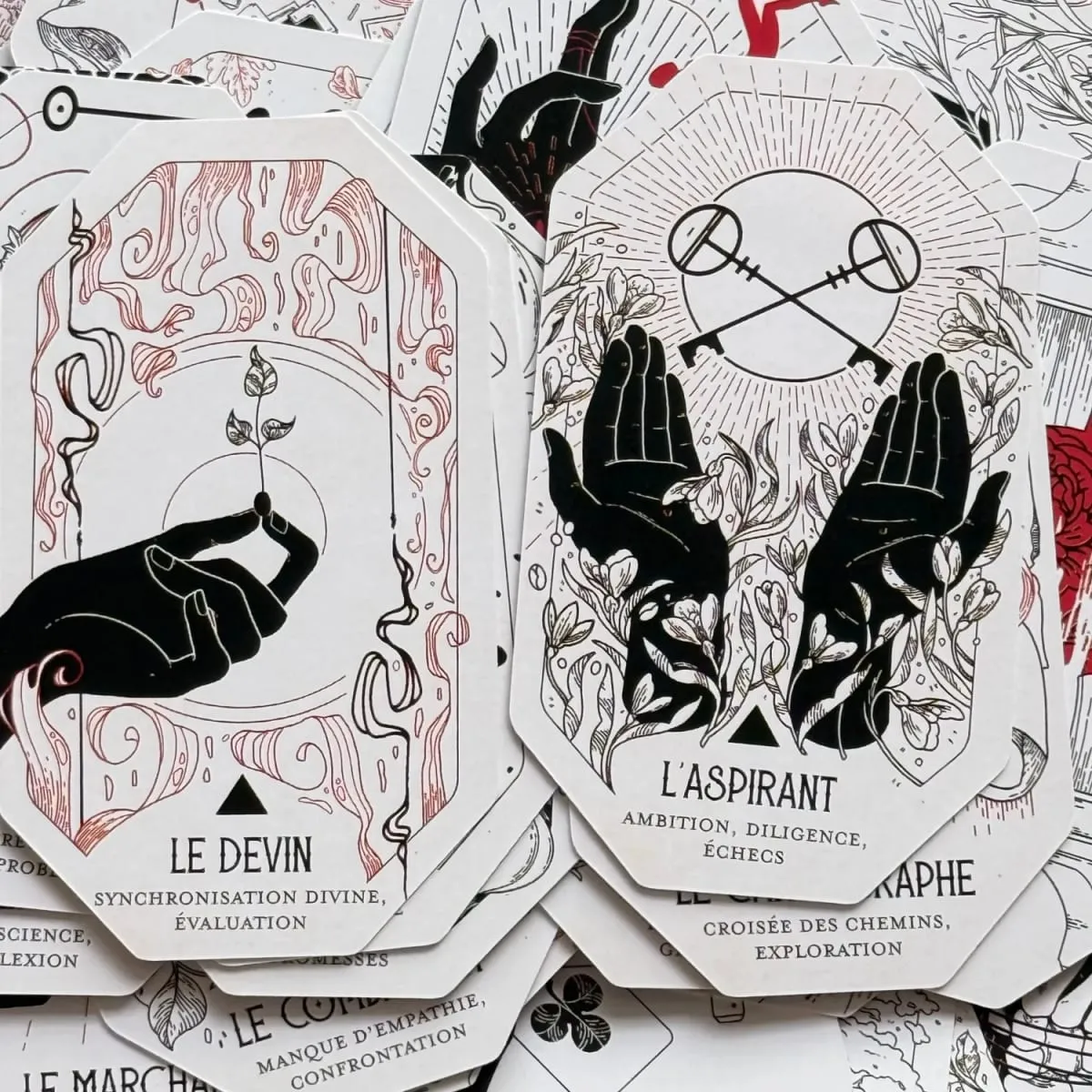 The Citadel A Fantasy Oracle Cards French Version A 60 Deck Board Game Perfect For Spiritual Guidance & Collectors — image 3