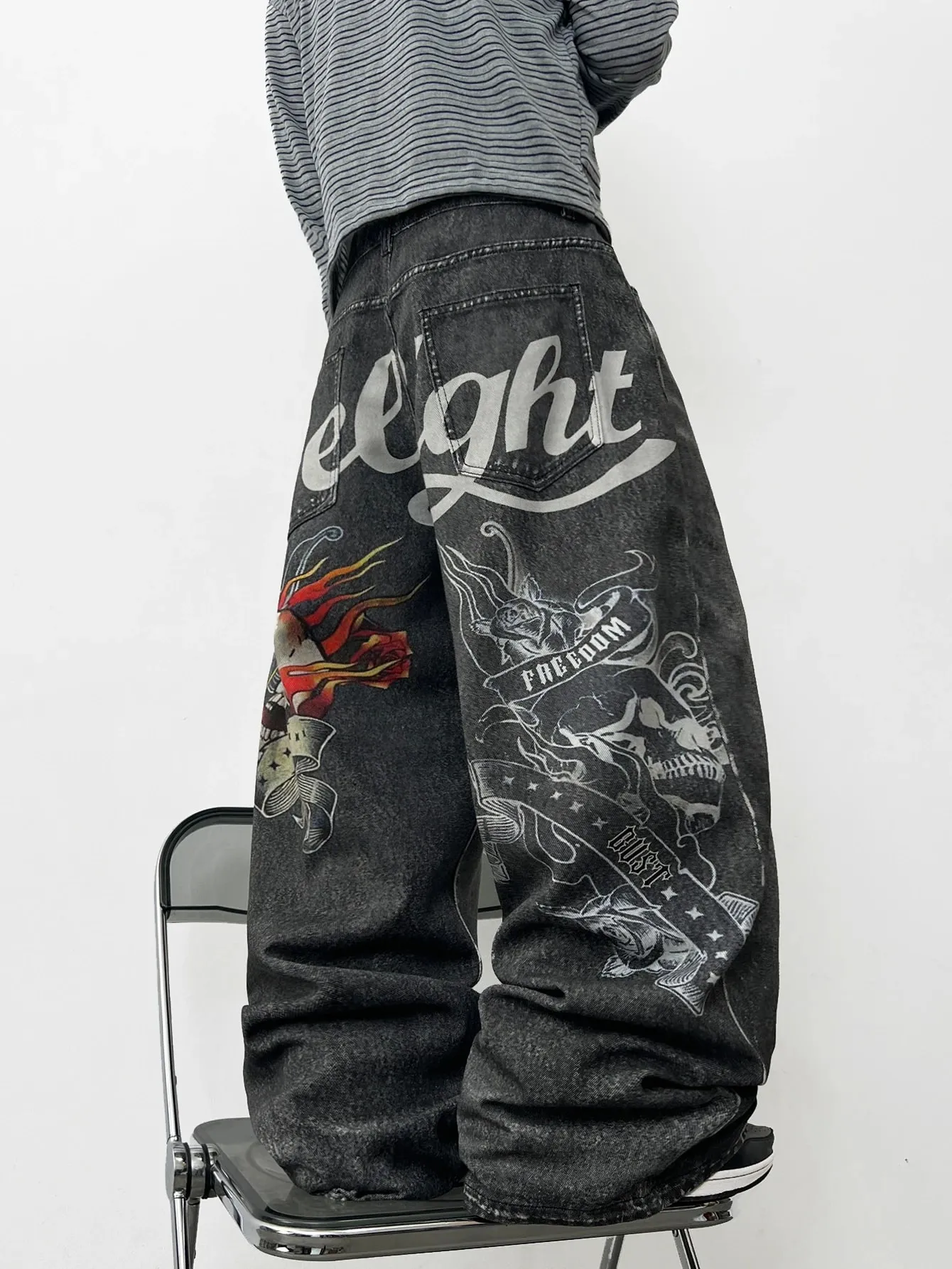 American Retro Skull Print Design Men's Loose Denim Jeans Y2K Street Hip-Hop Fashion Versatile Wide-Leg Pants Halloween Vibe — image 3