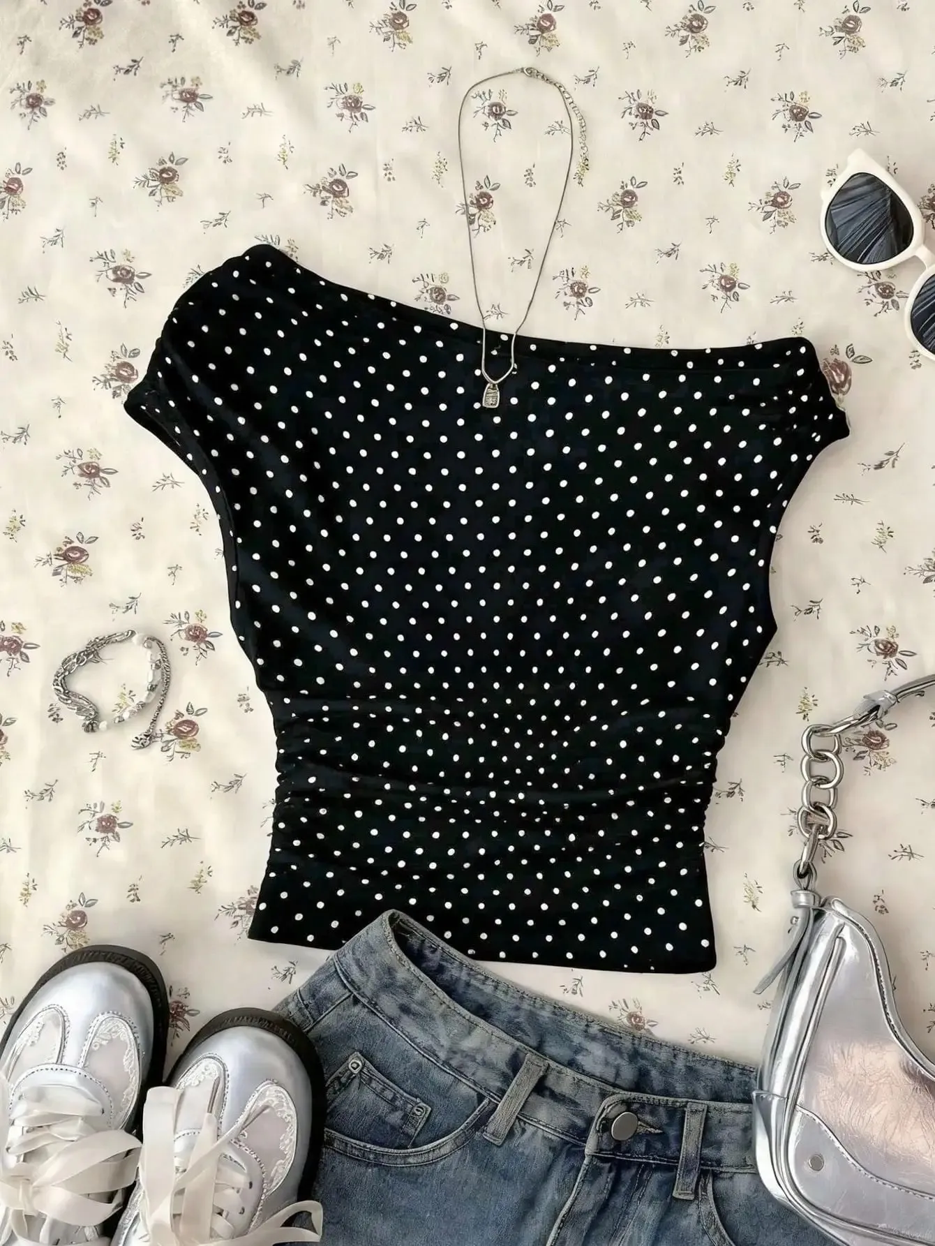 Women One Shoulder Cap Sleeve Side Ruched Slim Fit Cropped T Shirt 2026 Summer Goth Streetwear Solid Black Off Shoulder Going Ou