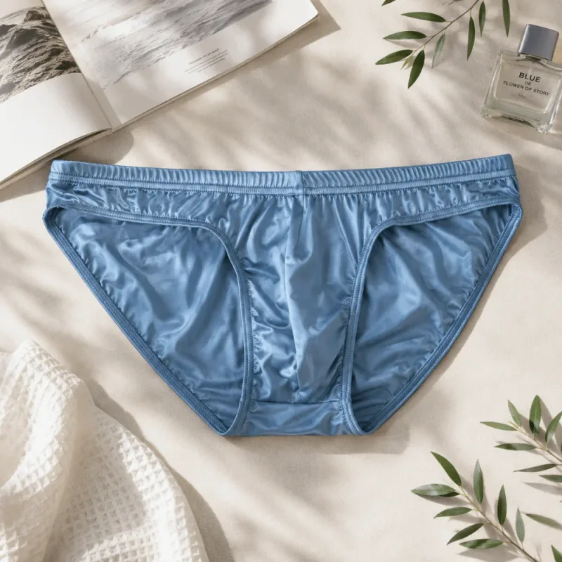 Cool Smooth Men's Underwear Low Waist Bulge Pouch Ice Silk Briefs Lingerie Breathable Satin Silk Panties Daily Routine