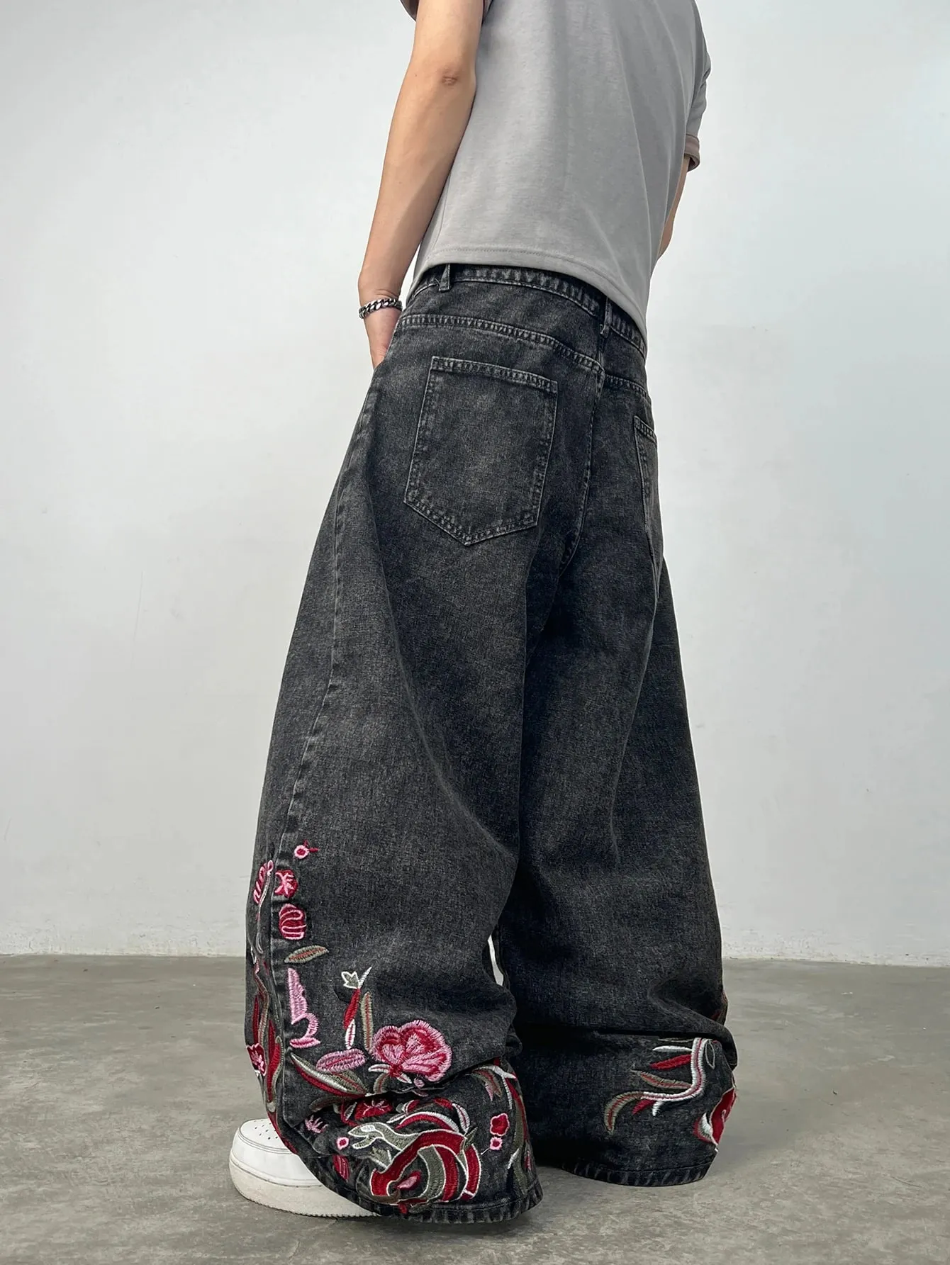 American Retro Embroidered Design Snowflake Gray Baggy Jeans Man Y2K Trendy Street Fashion Skateboard Style Versatile Long Pants — image 7
