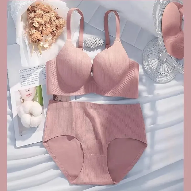 New Women Thick Padded Wirefree Bra Set Seamless Solid Color Comfort Gathering Lingerie Push Up Effect Designed for Smaller Bust — image 4