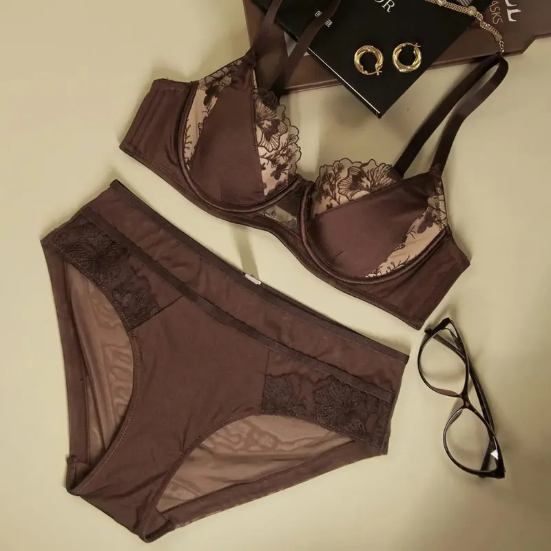 Plus Size Color Block Lace Bra Set Thin Cup Full Coverage Support Big Bust D Cup Lingerie Set Curvy Ladies Daily Wear