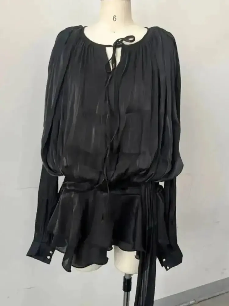 2026 Nieuwe Zomer Mode Vrouwen Kleding Ronde Hals Lantaarn Mouwen Satijnen Korte Jurk Met Shorts Onder Twee Delige Set — image 7