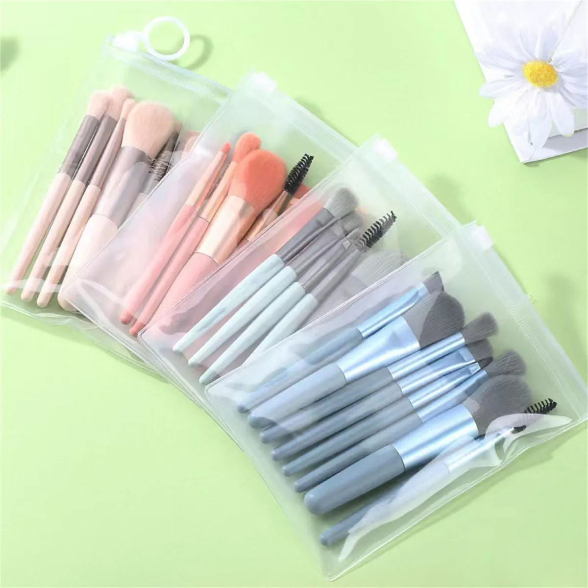 8Pcs Soft Fluffy Makeup Brushes Set for Cosmetics Foundation Blush Powder Eyeshadow Kabuki Blending Makeup Brush Beauty Tool — image 1