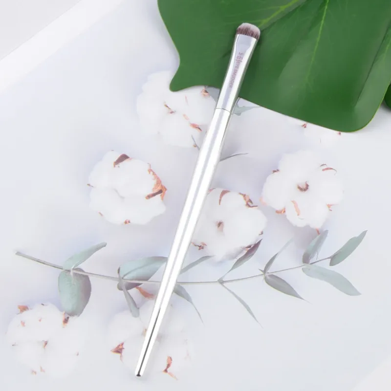 1pc Pro Makeup brushes Complexion Powder Angled Essential Concealer All over Eye shadow smudge Gel liner brow Make up brush IT — image 8