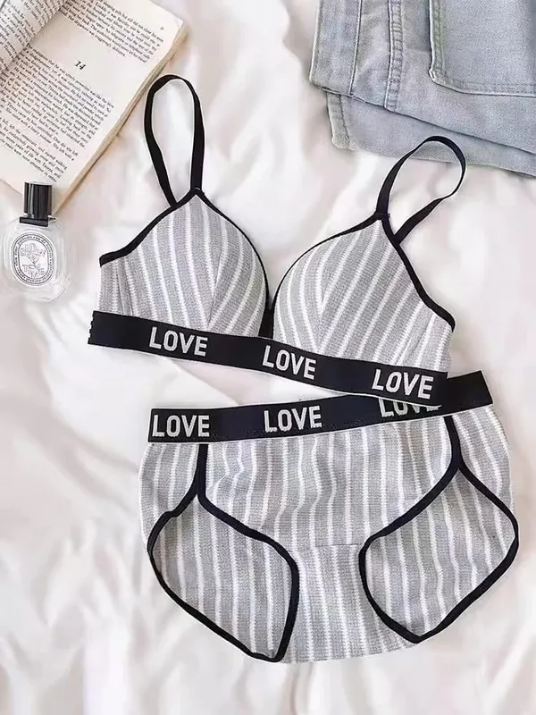 2pcs Women's Sexy Lingerie Set Low-Rise Comfortable Breathable Thongs And Elegant Bras Outfit Underwear Set — image 5
