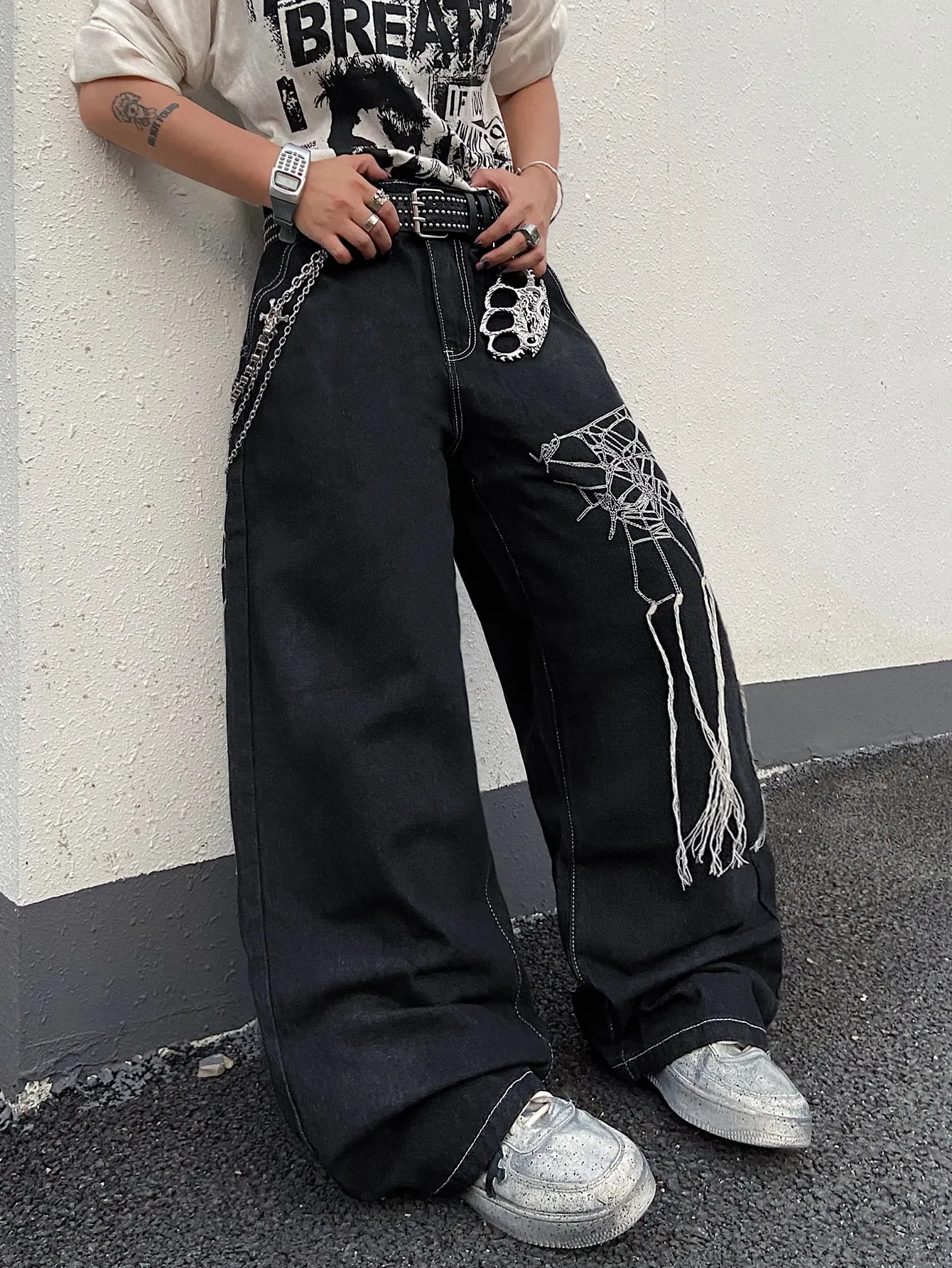 Men's Versatile Jeans Men's Baggy Wide Pants American High Street Style Men's Long Trousers With Frayed Edges And Embroidery