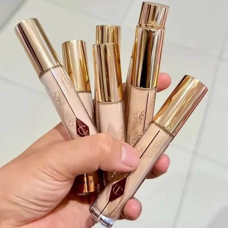 Charlotte Tilbury Starlight Powder Compact And Concealer Medium to Full Coverage Brightening Waterproof Hydrating Dewy Finish — image 5