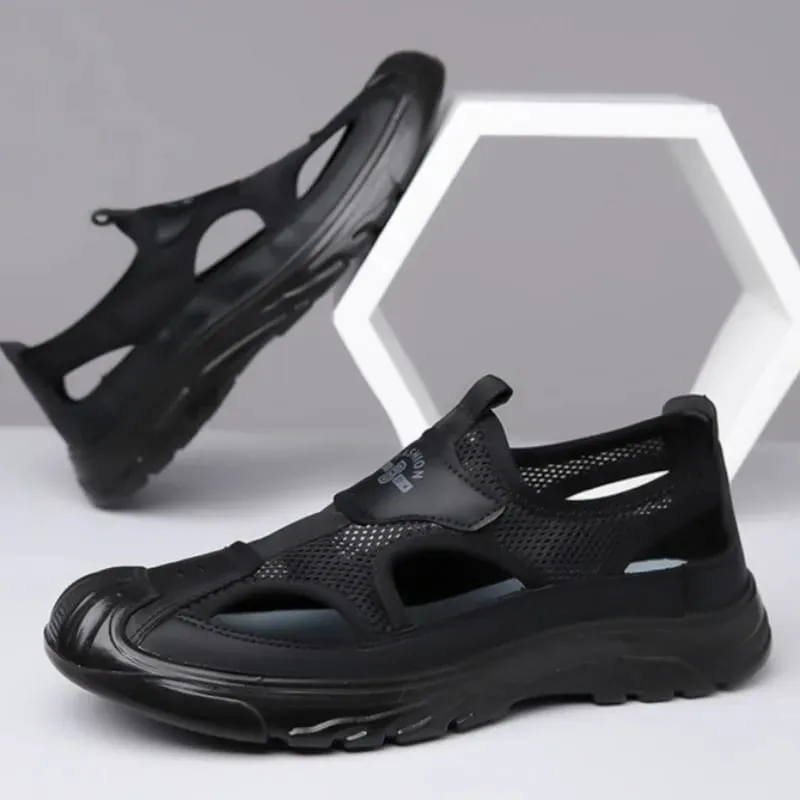 2026 New Hollow Out Breathable Man Shoes Summer Casual Beach Men's Sandals Outdoor Ultra Light Anti Slip Walking Shoes for Man