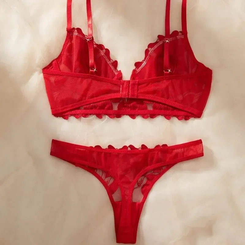 Ensemble de Lingerie en dentelle florale rouge pour femmes, soutien-gorge à armatures transparentes, bonnet fin, culotte tanga assortie, Sexy, ajouré, intimes — image 3