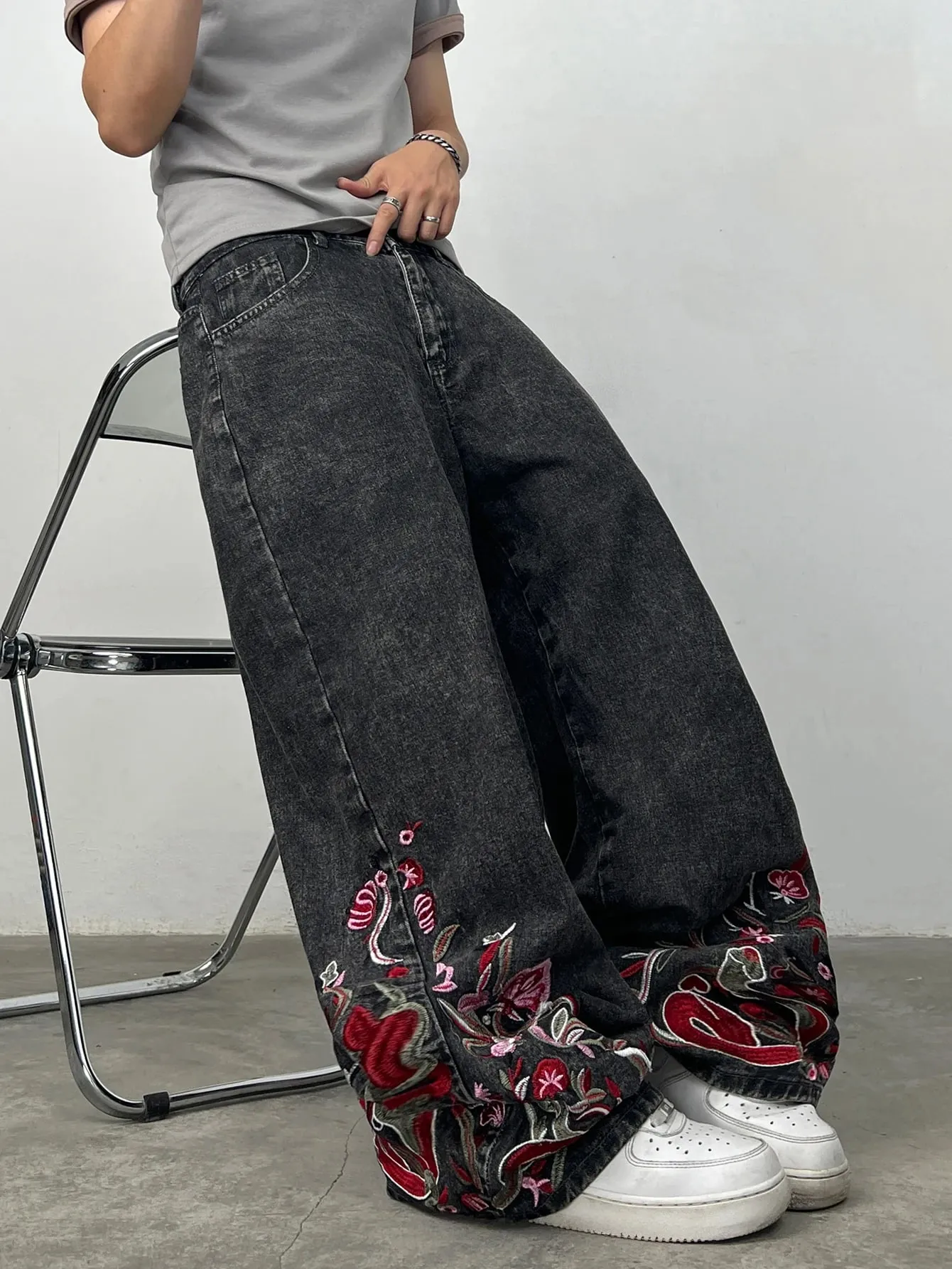American Retro Embroidered Design Snowflake Gray Baggy Jeans Man Y2K Trendy Street Fashion Skateboard Style Versatile Long Pants — image 5