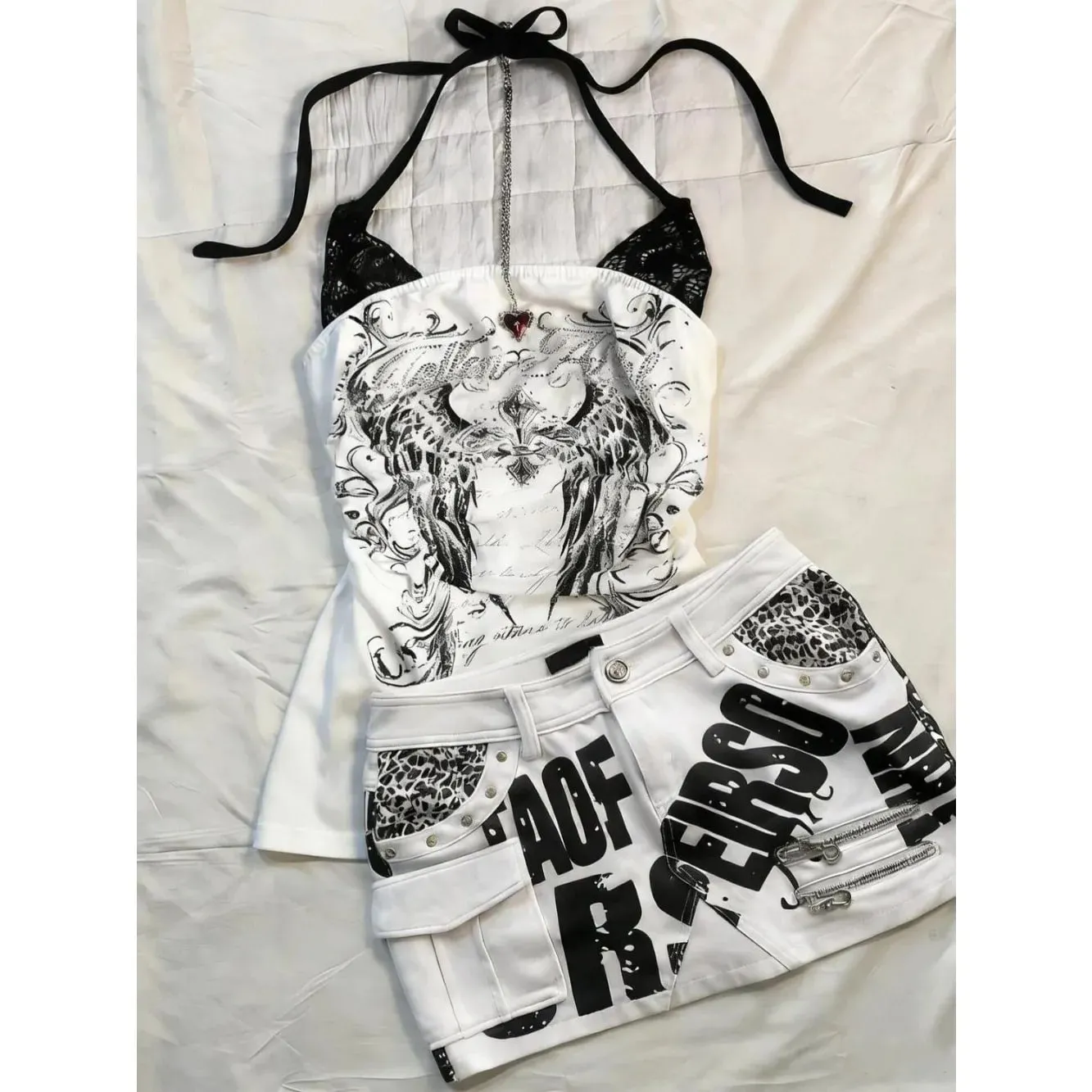 Women Y2K Gothic Angel Wing Rhinestone Halter Cami Top Grunge Dark Alt Fashion Sleeveless Lace Trim Backless Vintage Streetwear — image 8