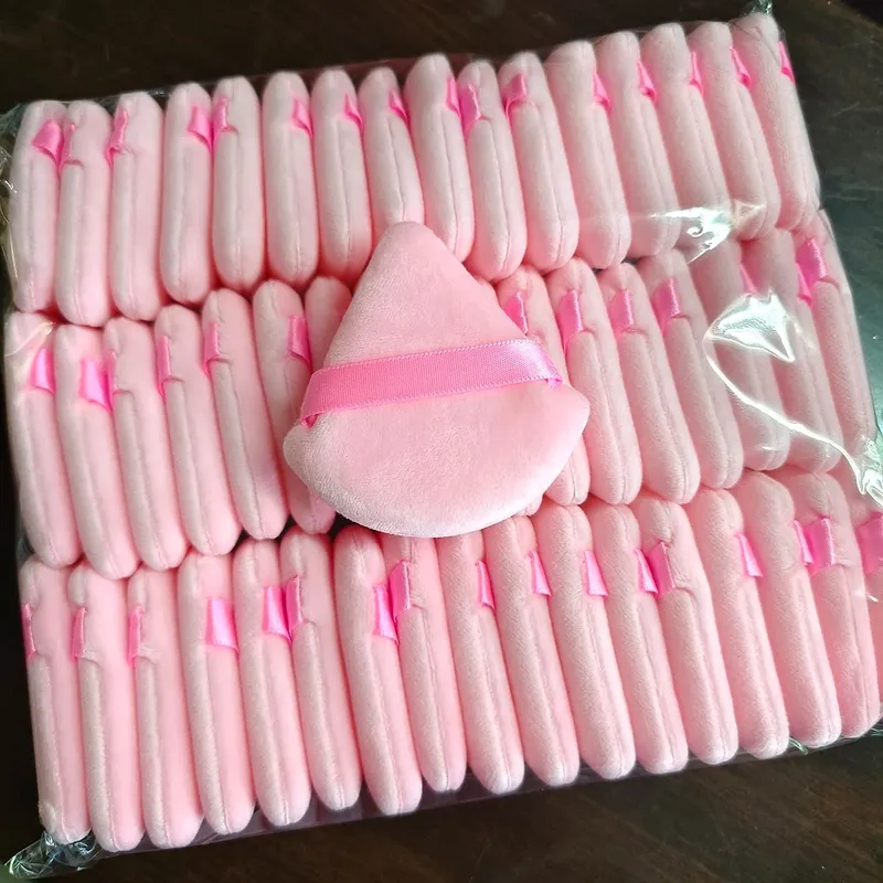 Velkoobchod 50ks Triangle Powder Puff Mini houbička na líčení na obličej Kosmetika Měkká bavlna na pudr na obličej omyvatelná sametová labutěnka na make-up
