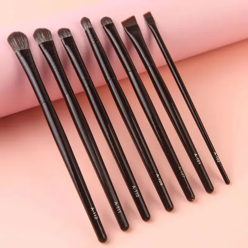 1/3pcs Professional Classic Natural Eye Makeup Brushes Set Eyeshadow Eyebrow Blending Smokey Black Beauty Make up Brushes — image 18
