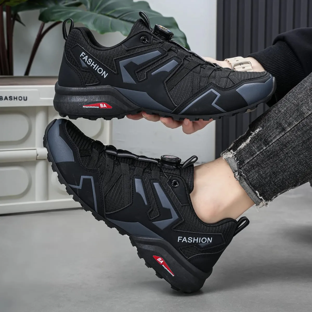 Men's Outdoor Casual Shoes Everyday Casual Running Shoes for Men Sizes 39 to 47 — image 1