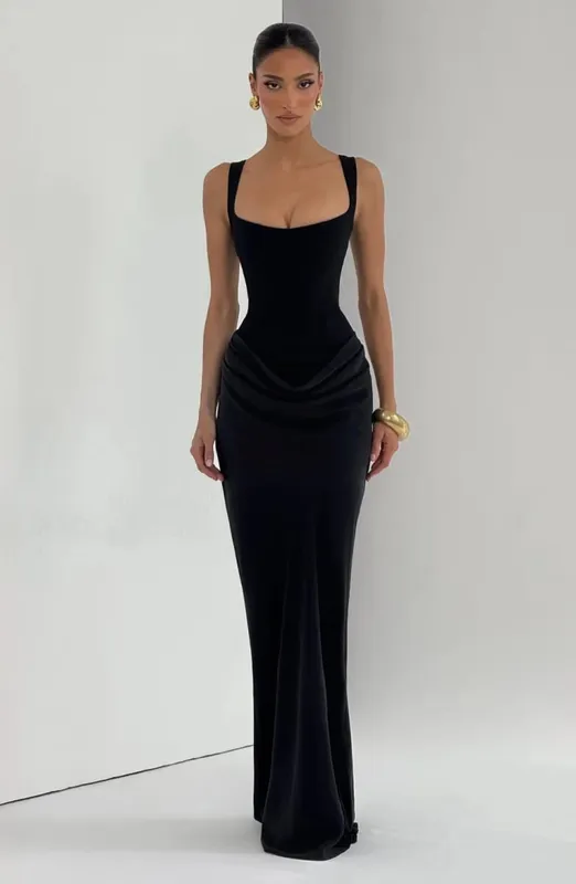 Cross-Border Spring 2026 Women's Slim Fit Fishbone Strap Long Dress Pure Color Bodycon Dress Sexy Style Shoulderless Gown — image 7