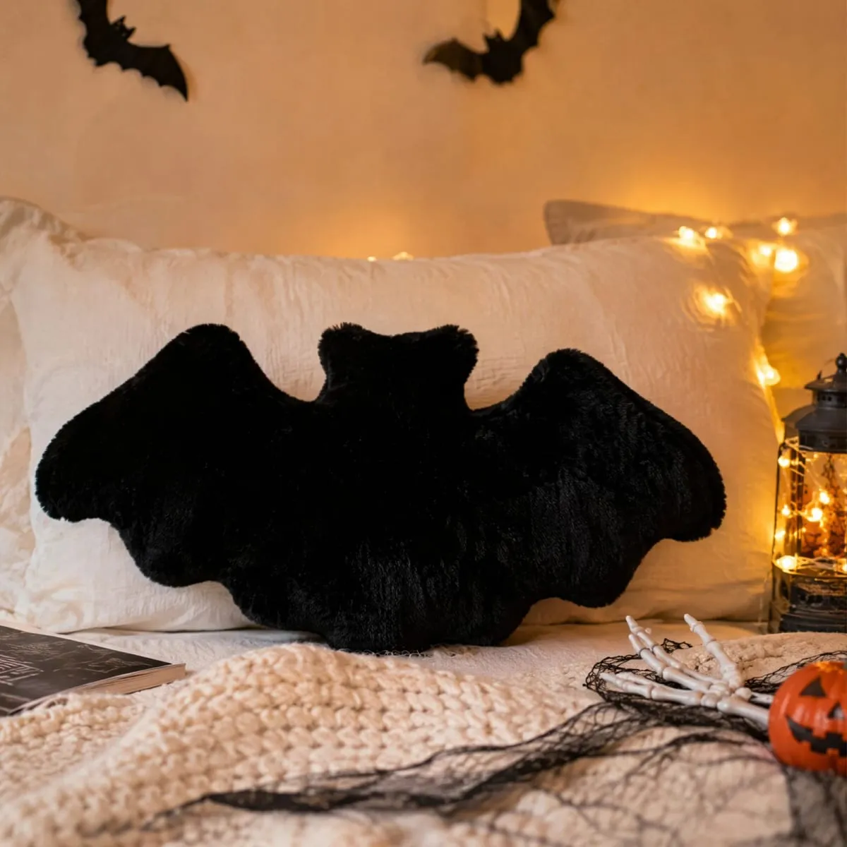 Gotyckie poduszki do rzucania 17,72x9,06 cala Halloweenowa poduszka dekoracyjna Furry Bat Pluszowe poduszki na Halloween Dekoracyjna domowa Sofa — image 4