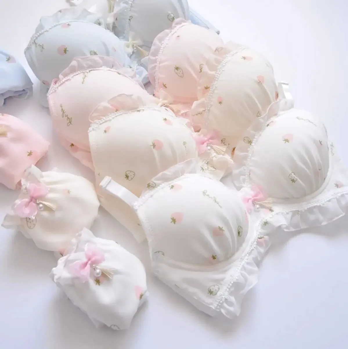 Two-Tone Water Soluble Lace Bralette Set No Underwire Soft Embroidery Cute & Girly Lingerie — image 2