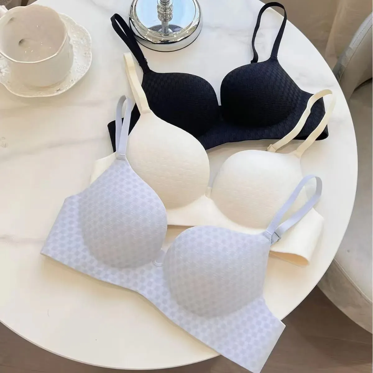 Seamless Comfortable Breathable Push Up Lingerie For Women Small Breast Gathering Show Big Anti-sagging Bra — image 3