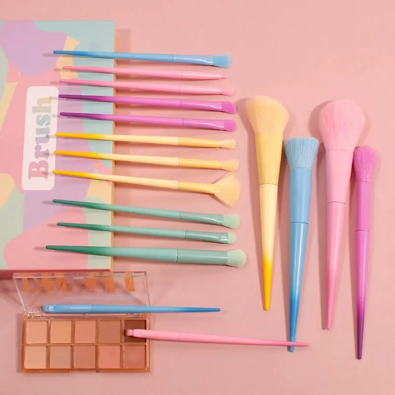 25 PCS Makeup Brushes Set Include Foundation Blending Face Powder Blush Concealers Eyeshadow Makeup Sponge Powder Puff — image 2