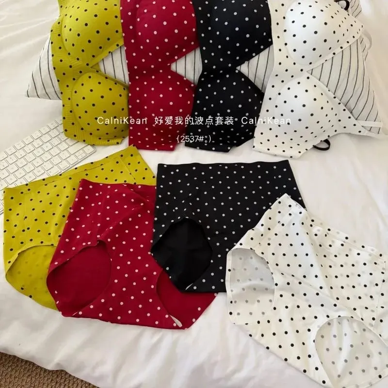 American Retro Polka Dot Bra Seamless Deep V Wireless Jelly Support Anti Sagging Lingerie Set Sexy Comfort MOYISU Sexy Bra Set — image 2