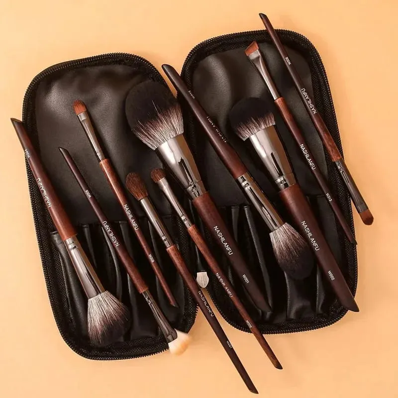 Premium Animal Fur Makeup Brush Set Wooden Handle Eyeshadow Blush Powder Eyebrow Brushes Beauty Makeup Tools Fur Cosmetic — image 3