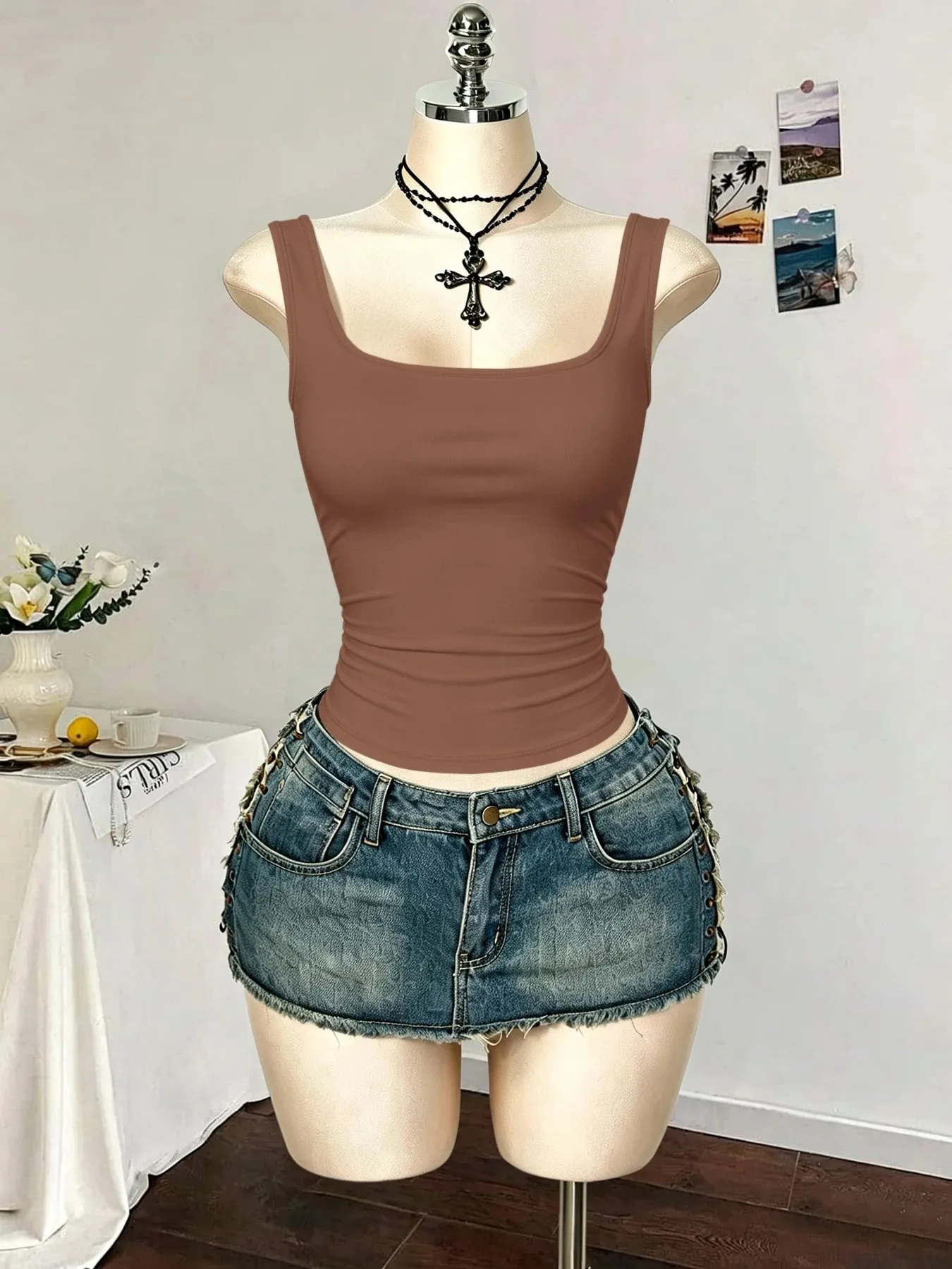 Women Square Neck Wide Strap Ribbed Tank Top Sleeveless Fitted Slim Casual Cami Top — image 19