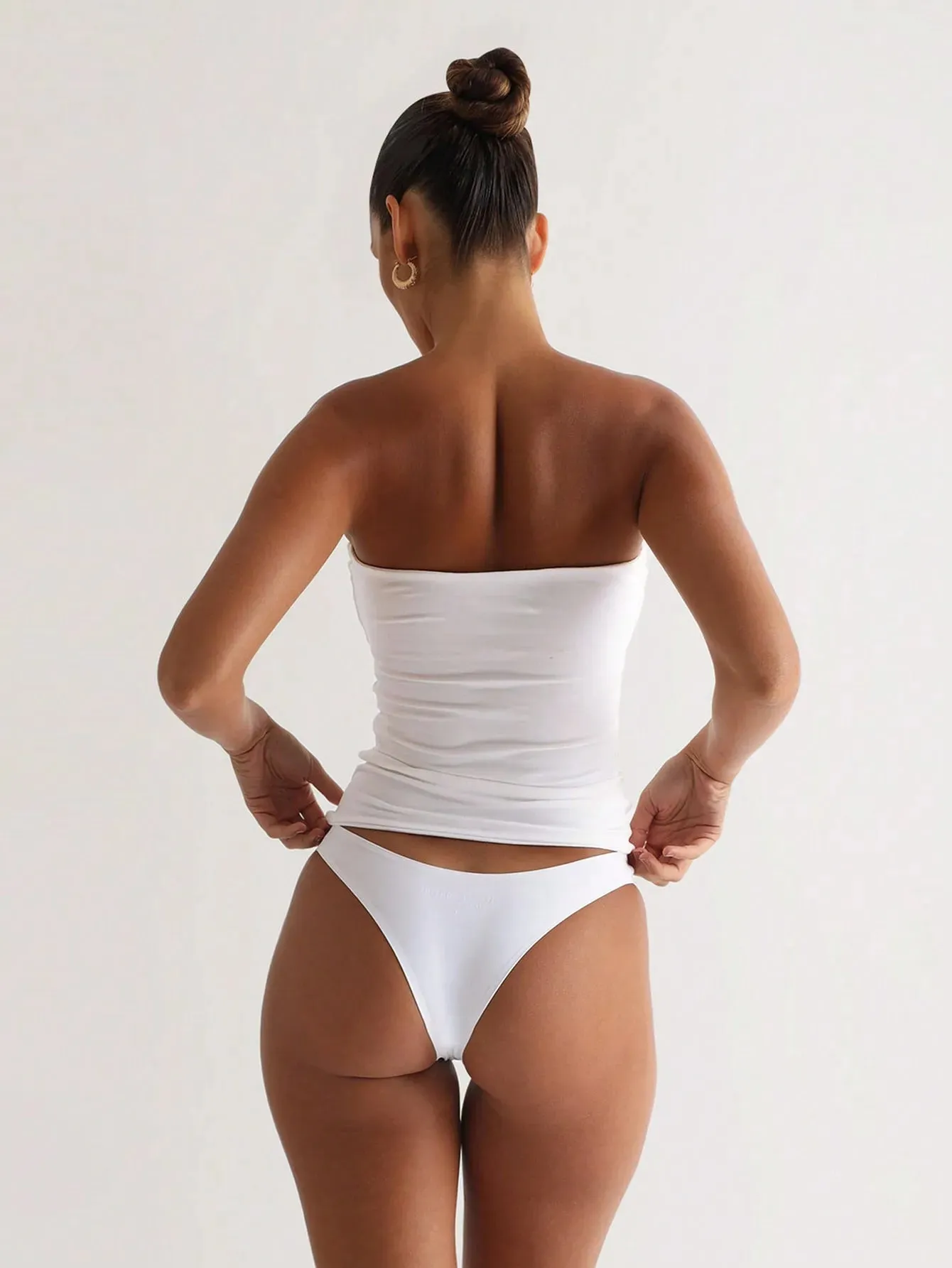 2 Pack Solid Strapless Tube Top Women Soft Stretch Sleeveless Slim Basic Elegant Layering Bandeau Cami Daily Casual Outfit — image 10