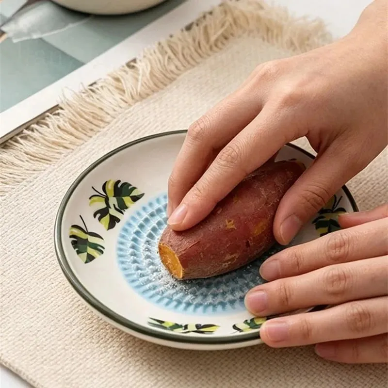 Colorful Simple Ceramic Ginger Grater Tool Hand Grinder Garlic Masher Portable Porcelain Carrot Ginger Grinding Kitchen Tools — image 3