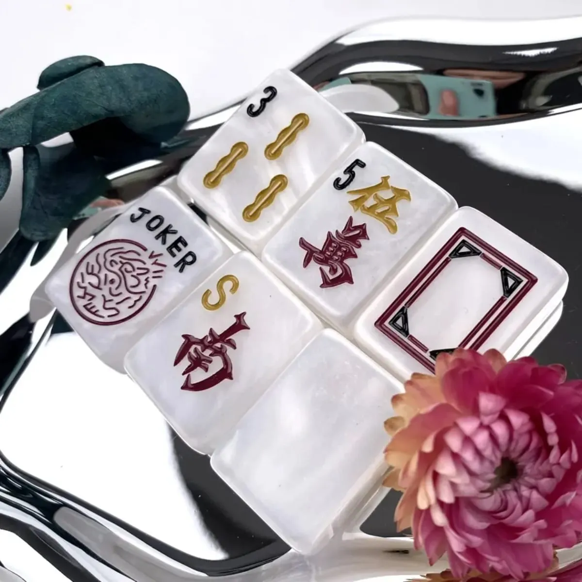 Ideal Christmas Gift Mini Luxury 160Pcs American Mahjong Set White Mother-of-Pearl Acrylic Portable Game for Family Gathering