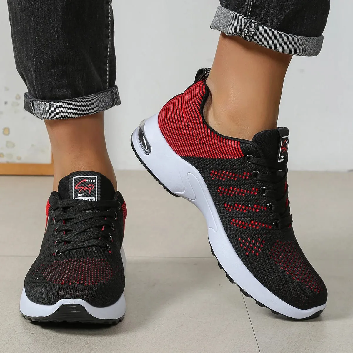 Men's Breathable Lace-Up Running Shoes Knitted Mesh Casual Shoes Comfortable Cushioned Sole Daily Shoes — image 6
