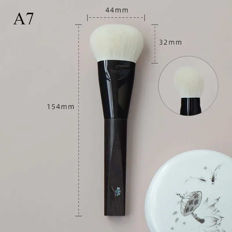 Shoushoulang Hand Crafted Makeup Brush Soft Tiny Tips Goat Hair 1PC Face Powder Blush Contour Brush Ebony Handle Makeup Brushes