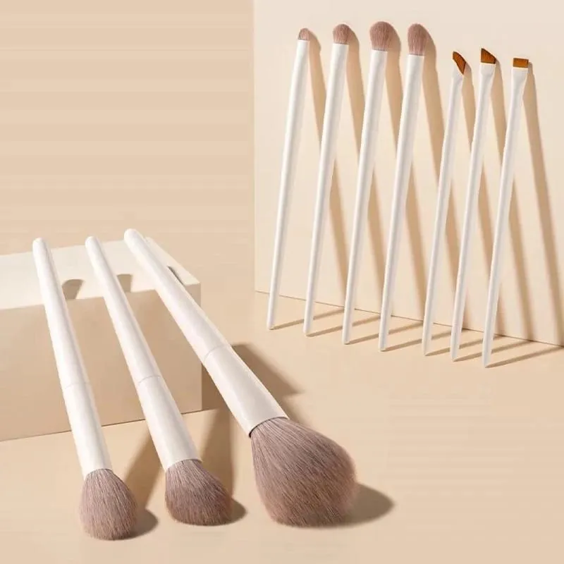 Soft Eye Makeup Brush Set for Beginners 12 Pcs Eyeshadow Blending Brushes Kit Vegan Synthetic Bristles Student Friendly Portable — image 3