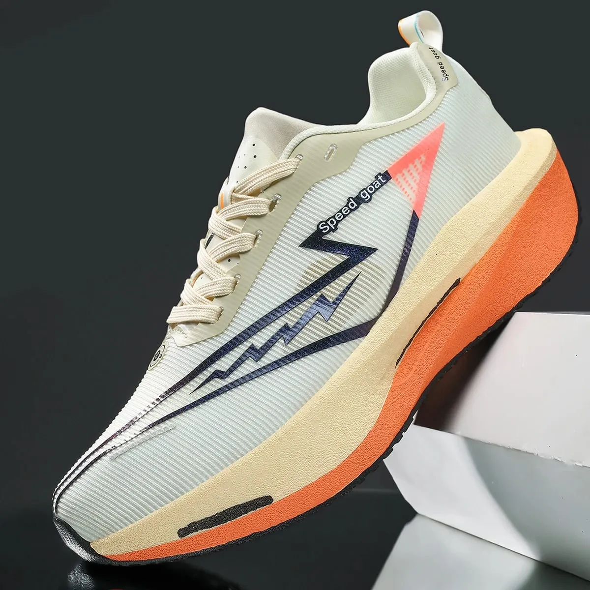 New Four-Season Versatile Non-Slip Shock-Absorbing Technology Carbon Plate Sports Casual Shoes Running Shoes Fitness Shoes Unise — image 6