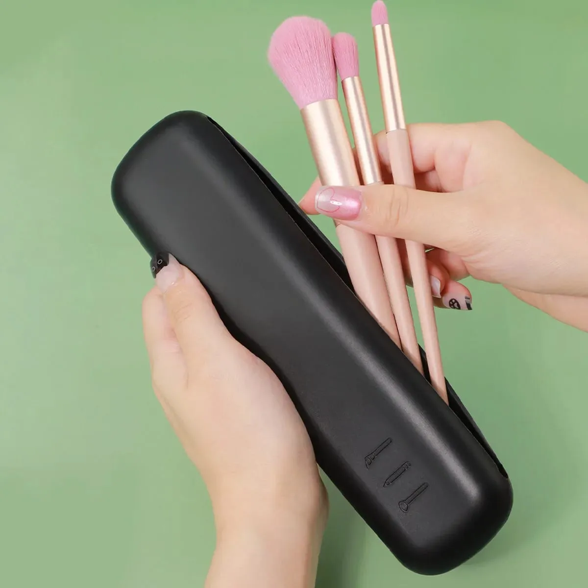 2PcsTravel Makeup Brush Holder Silicone Cosmetic Brushes Bag Makeup Sponge Case Portable Waterproof Makeup Tools para sa mga Babae — image 5