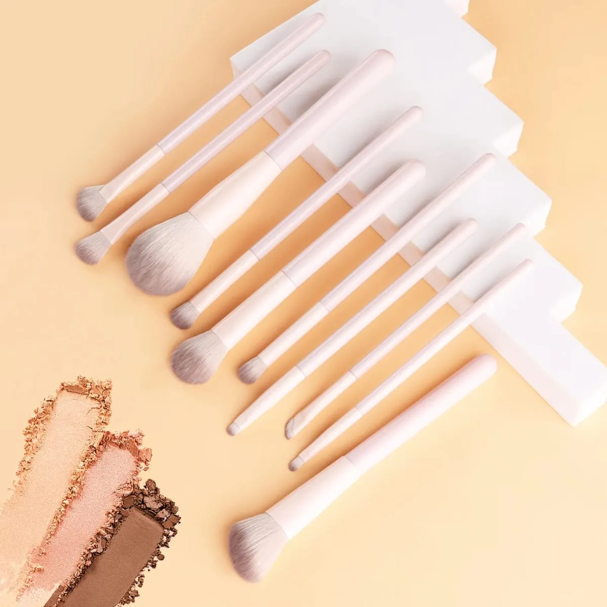10pcs Beginner Makeup Brushes with Storage Bag Large Fluffy Powder Brush Blush Brush Contour Brush Foundation Brush Concealer — image 4