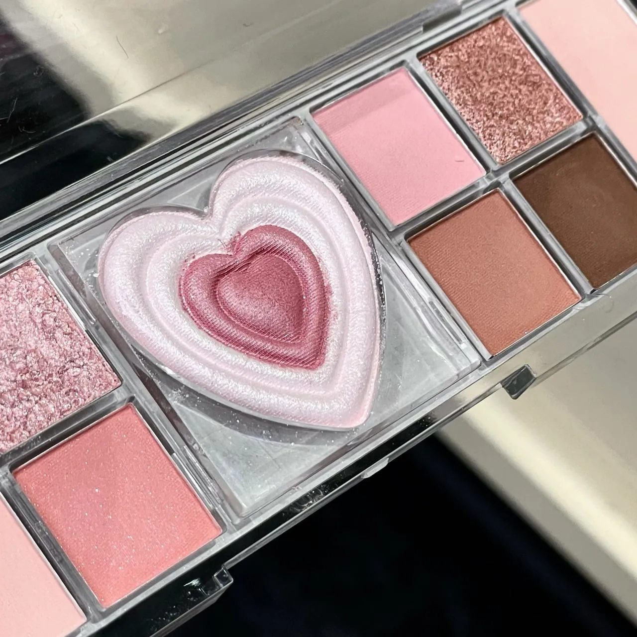 12-Color Tea Apricot Eye Makeup Palette Low Saturation Eyeshadow Palette Pearlescent Matte Shimmer Earth Color Eye Shadow Beauty — image 6