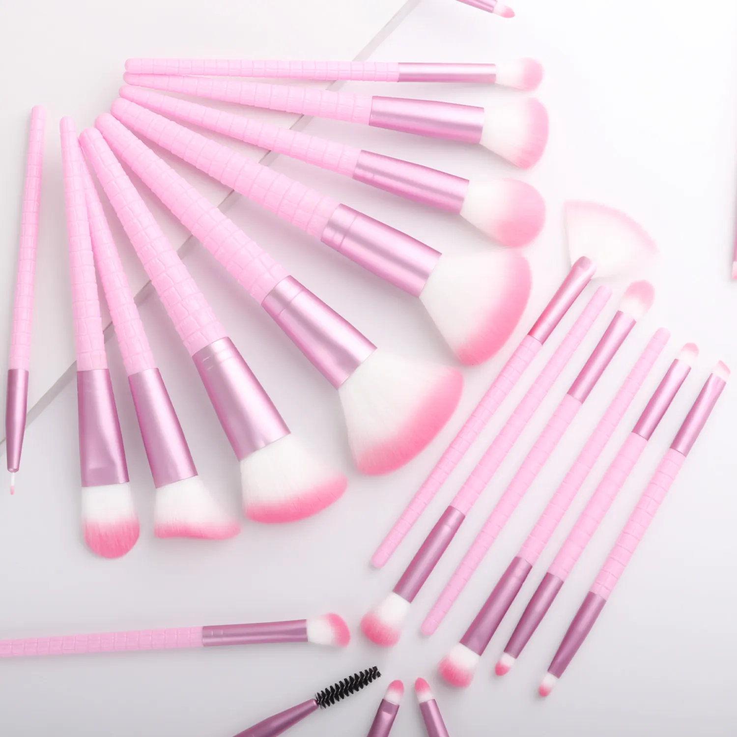 30Pcs Professional Makeup Brushes Set Soft Synthetic Brushes For Foundation Blush Contour Eyeshadow Full Face Cosmetic Tools — image 2