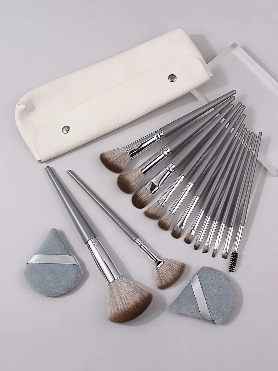 Soft Makeup Brushes Set with Triangle Powder Puff Portable Bag Foundation Blush Eyeshadow Blending Tools for Women Beginners — image 3