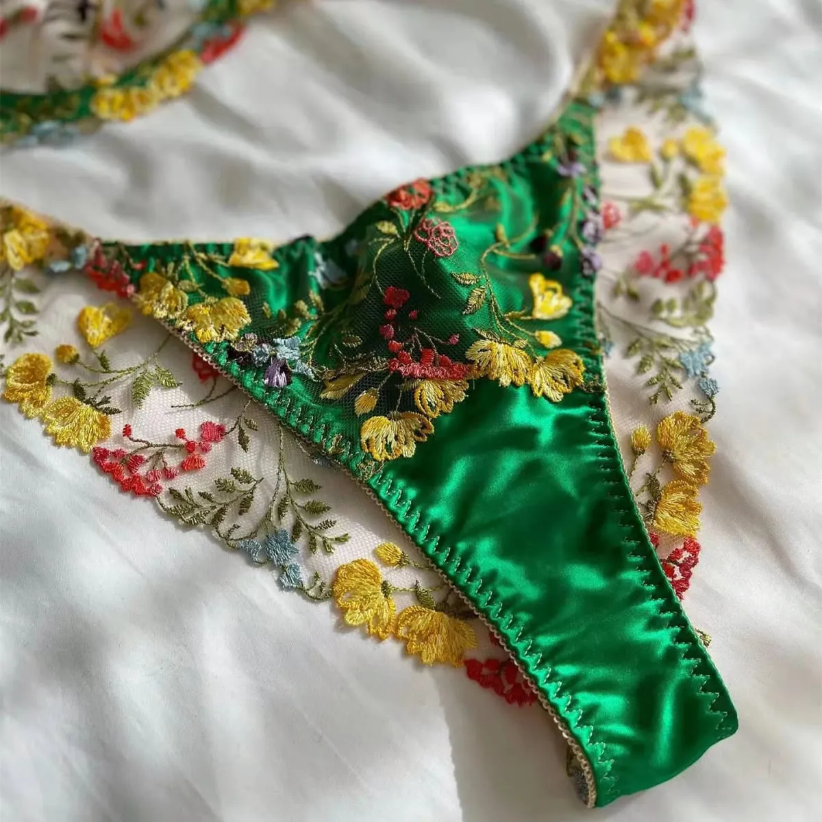 Sexy Fun Lingerie Set Bra Pants Women's Underwear Fixed Strap Bralette Ultra Thin Cup Summer Collection