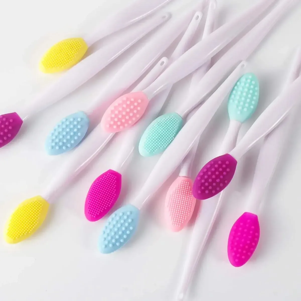 En gros 4 pièces nouveau Design de mode nez Double face outil Silicone lèvres gommage exfoliant brosse pinceaux de maquillage ensemble de pinceaux de maquillage — image 6