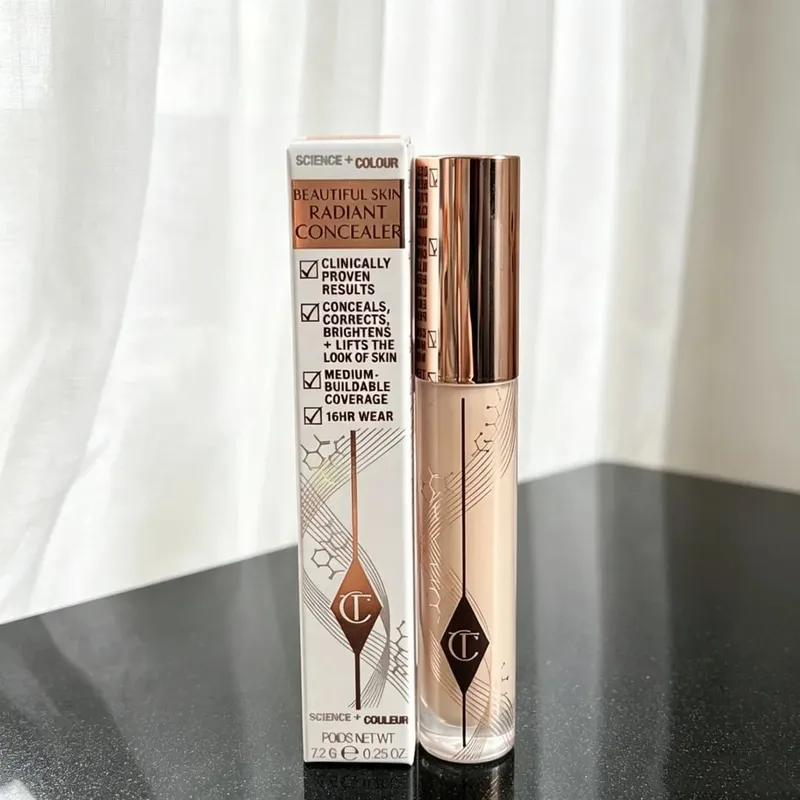 Charlotte Tilbury Starlight Powder Compact And Concealer Medium to Full Coverage Brightening Waterproof Hydrating Dewy Finish — image 15
