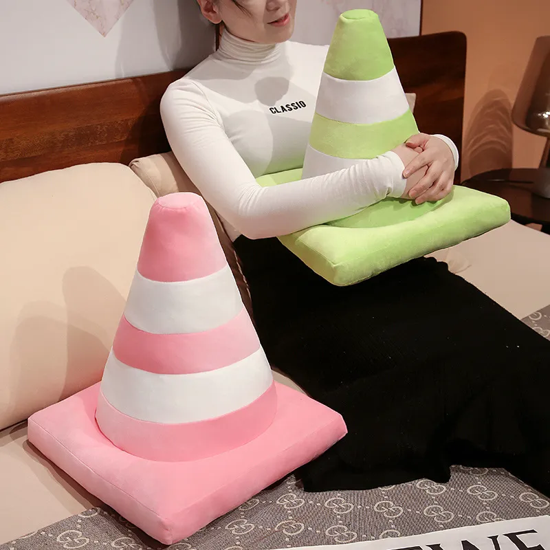 Roadblock-cojín de peluche suave y realista para niños, cono de tráfico, construcción de carreteras, almohada cónica, juguetes para decoración del hogar — image 6