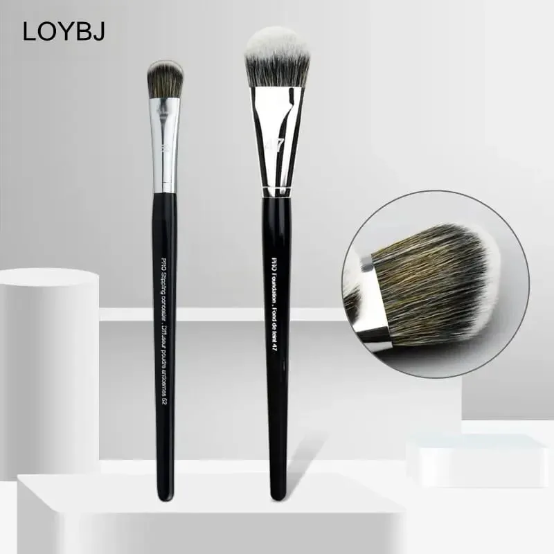 Professional Foundation Brush 47/52 Broom Head Liquid Foundation Shadow Repairing Brushes Women Face Base Makeup Beauty Tools — image 1