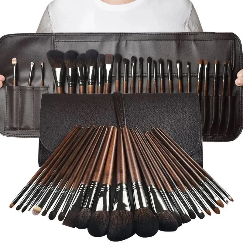 26Pcs Professional Makeup Brushes Set Animal Hair Foundation Eyeshadow Blending Blush Powder Brushes Cosmetic Tools Kit — image 1