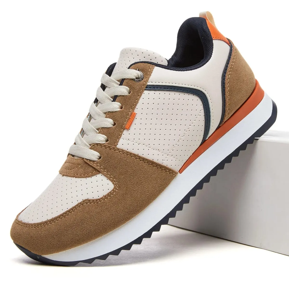 Desai Men's 2026 Autumn Retro Running PU Leather Sneakers Perforated Upper Non-slip Sole Casual Sneakers For Travel Exercise — image 3