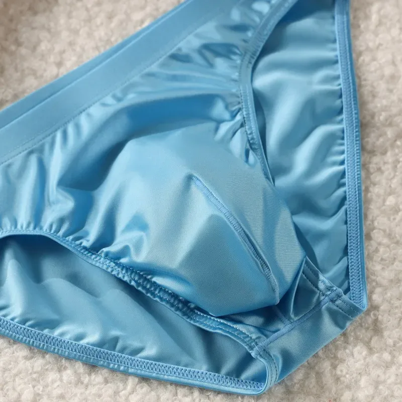 Men Solid Briefs Underwear Man Sexy Glossy Underpants Cuecas Calzoncillos Ropa Interior Hombre Slips Male Pouch Panties