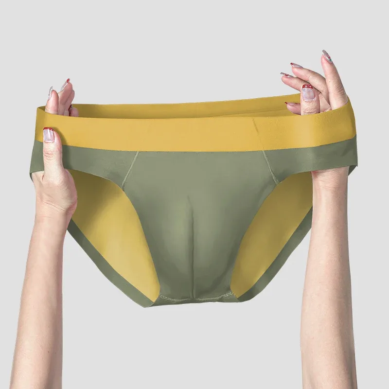 Men's ice silk seamless underwear, breathable triangle pants, summer thin sporty low-waist sexy short slit — image 6